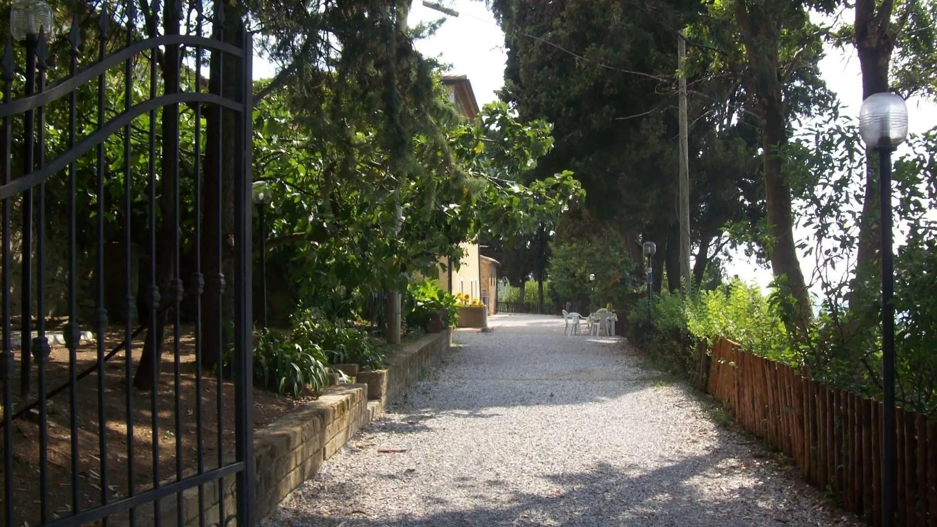 Residence La Casina Castagneto Carducci Italy