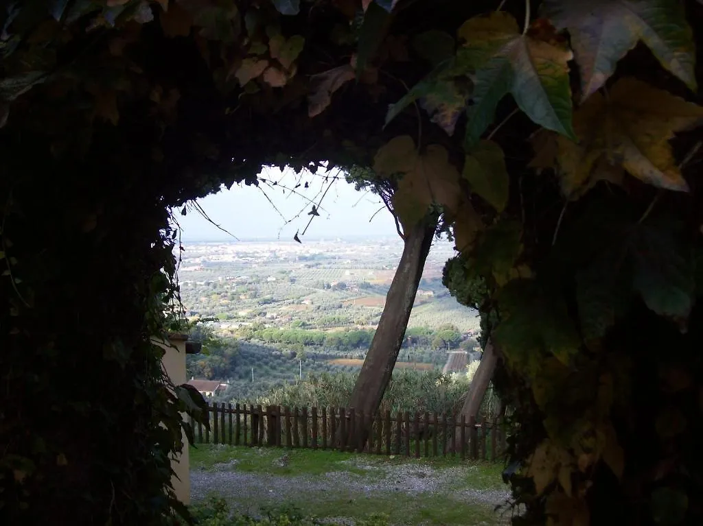 Residence La Casina Castagneto Carducci Italy